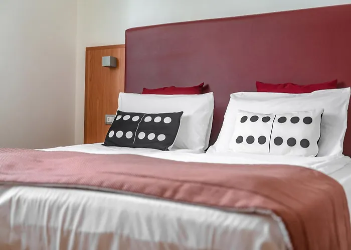 Domino Suite Hotel & Residence